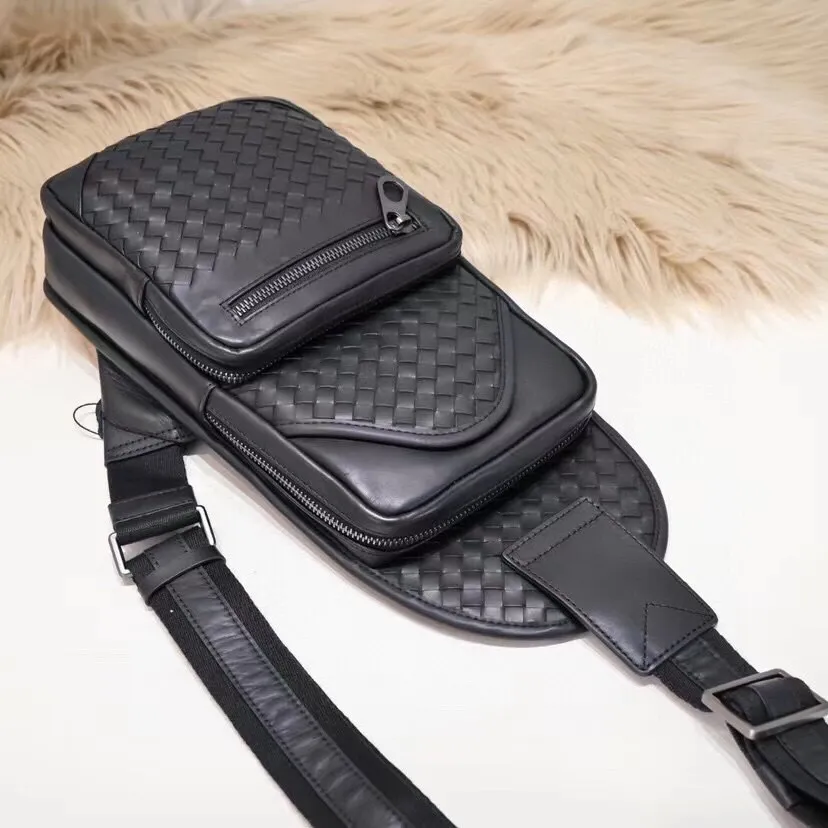 All categories 💚 Top version men’s bags 💚 BV 2024 new BV chest bag
